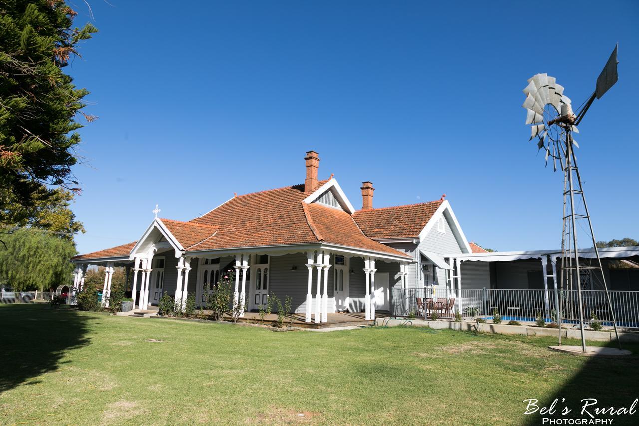 The Convent Boutique Accommodation Hay Exterior photo
